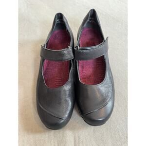 Munro American Women's Shoes Size 8.5 WW Wide Black Mary Jane Leather